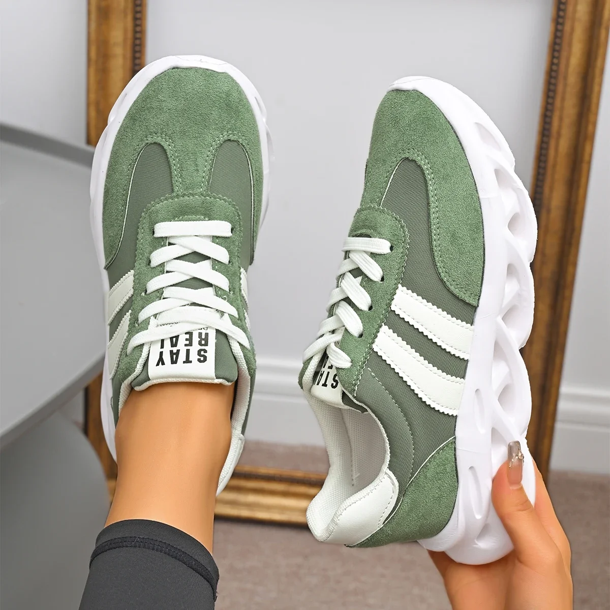 

Женские кроссовки, дизайнерские легкие мягкие кроссовки для бега, женские кроссовки для бега, новинка 2025 года, модная спортивная обувь на толстой подошве, Zapatos De Mujer