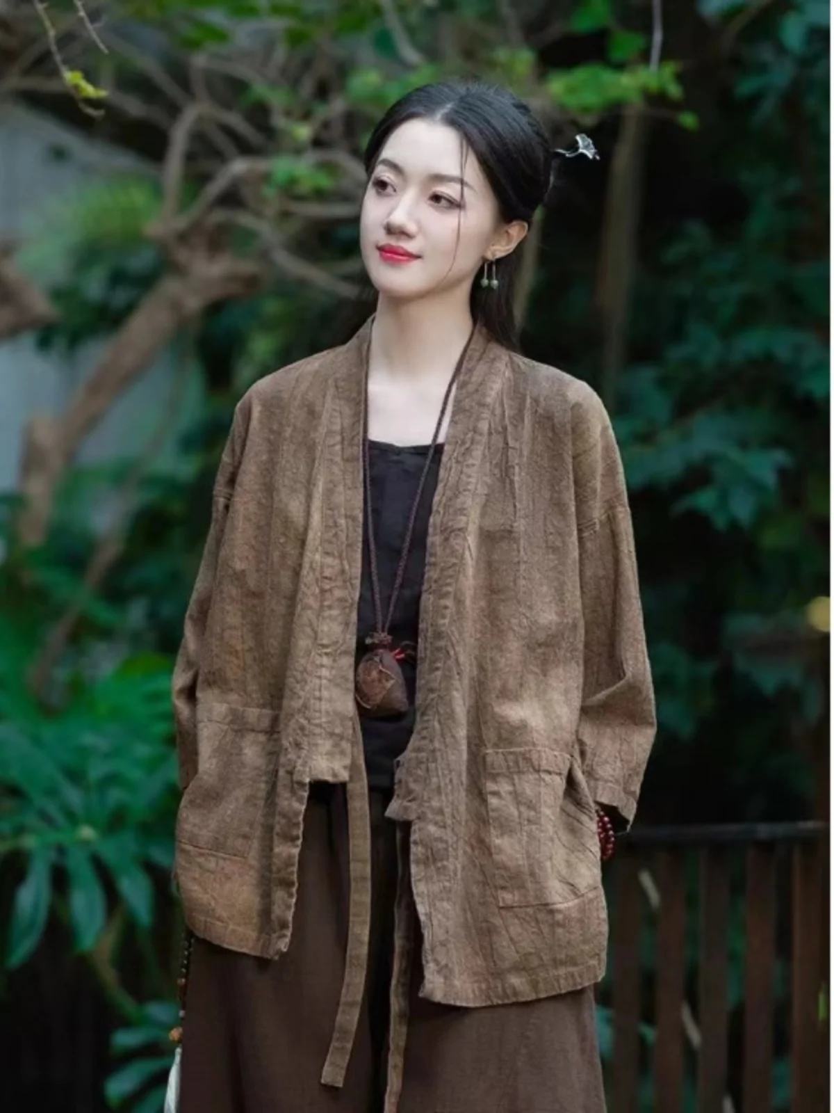 

New Chinese Sle Retro Dyed Button up irtfold Texture Improved Hanfu Silk OuterwearV-ne Nine Sve Regular Length