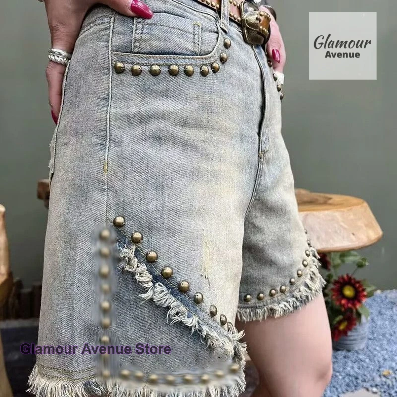 French retro heavy rivet denim shorts women's new summer fashion temperament loose and slim Joker casual wide-leg pants.