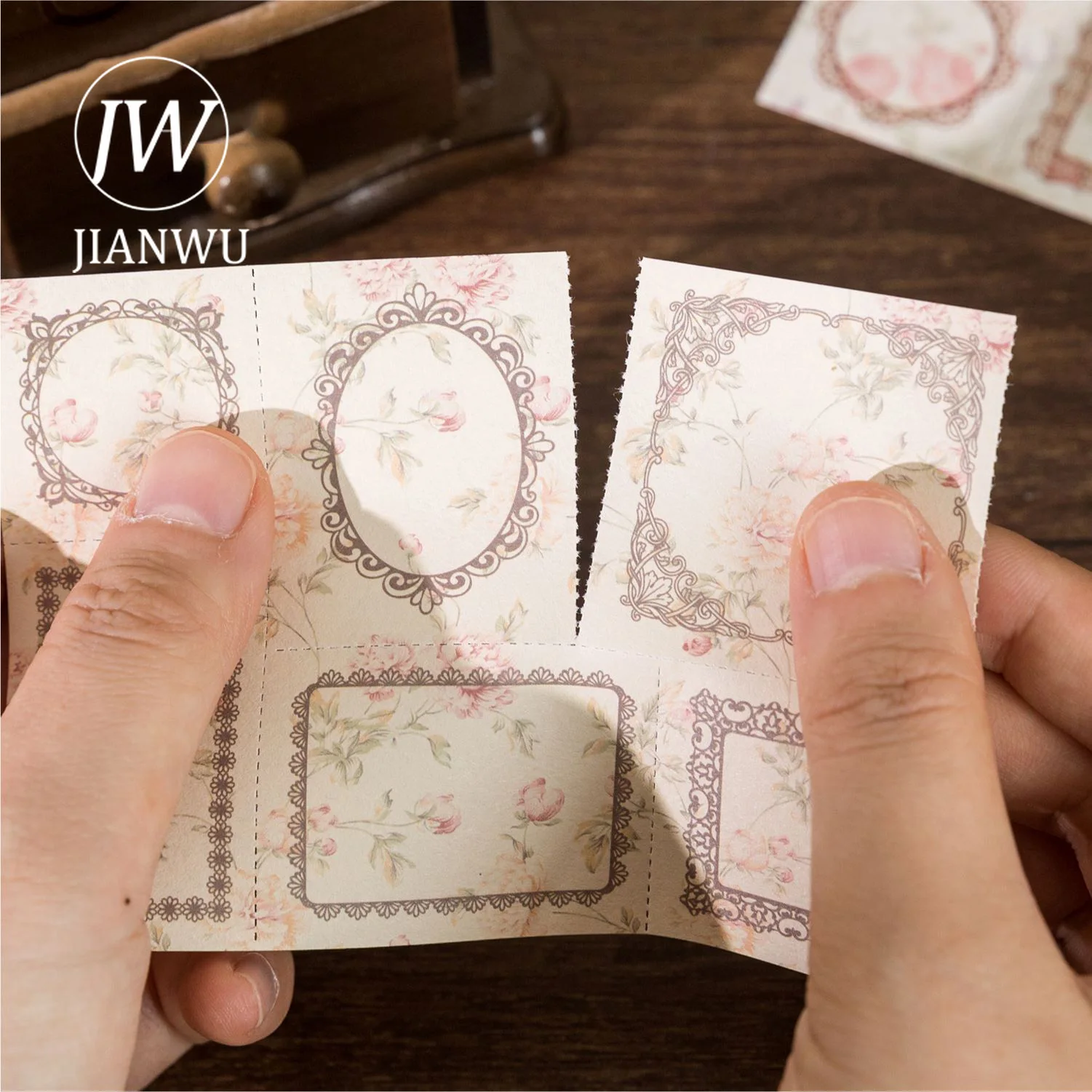 JIANWU 30 Sheets Retro Border Collection Series Vintage Label Collage Material Paper Creative DIY Junk Journal Stationery