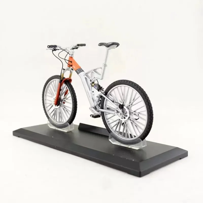 Alloy Diecast Metal modelo de bicicleta para crianças, mountain bike, corridas de estrada, competição de ciclismo, finger toys, presente de aniversário para crianças, 1:10