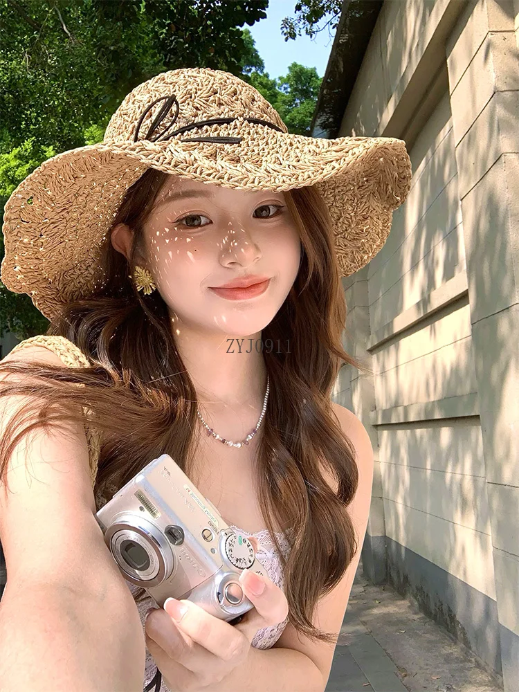 قبعة من القش المنسوج المجوف للنساء لقضاء العطلات الصيفية وقبعة شمس من القش قابلة للطي