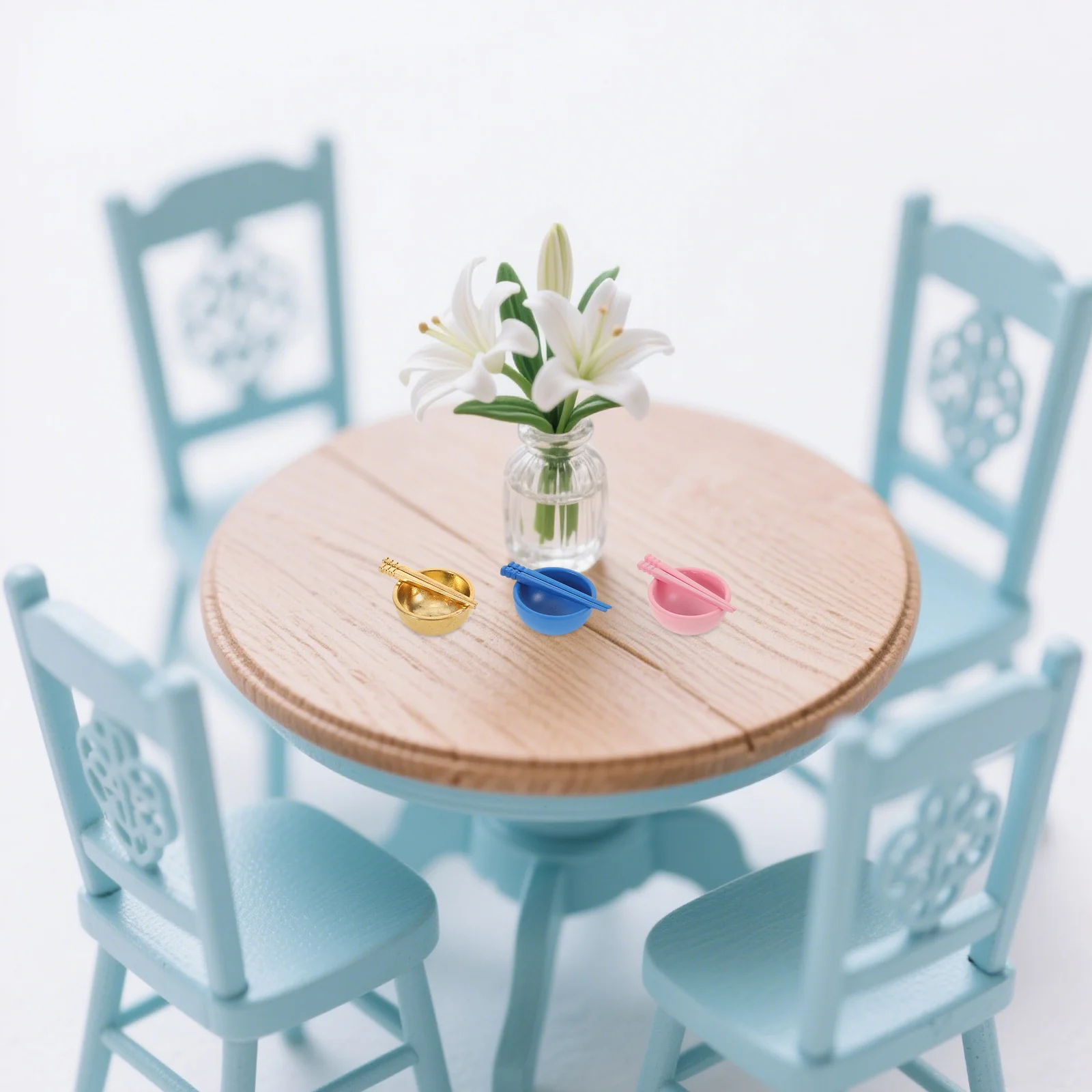 4-teiliges 1:12 Puppenhaus Geschirr-Set Metall Miniatur-Schüsseln Essstäbchen Winzige Küchenutensilien für Rollenspiele Diorama Essen