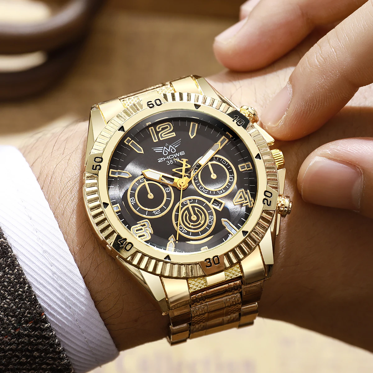 Men's Gift Watch Temperament Casual Sports Style Round Dial Handsome Trendy Business Quartz Watch, Excluding Watch Box