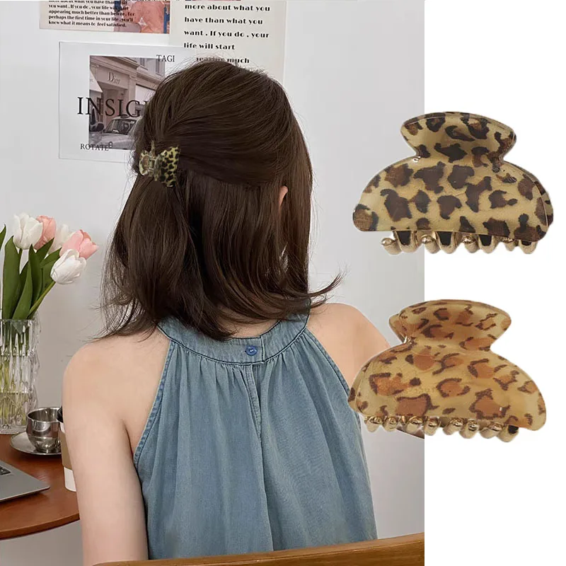 2PC European and American 4cm Leopard Hair Claw Clips for Women Girls Korean Hair Grips Accessories Ornament