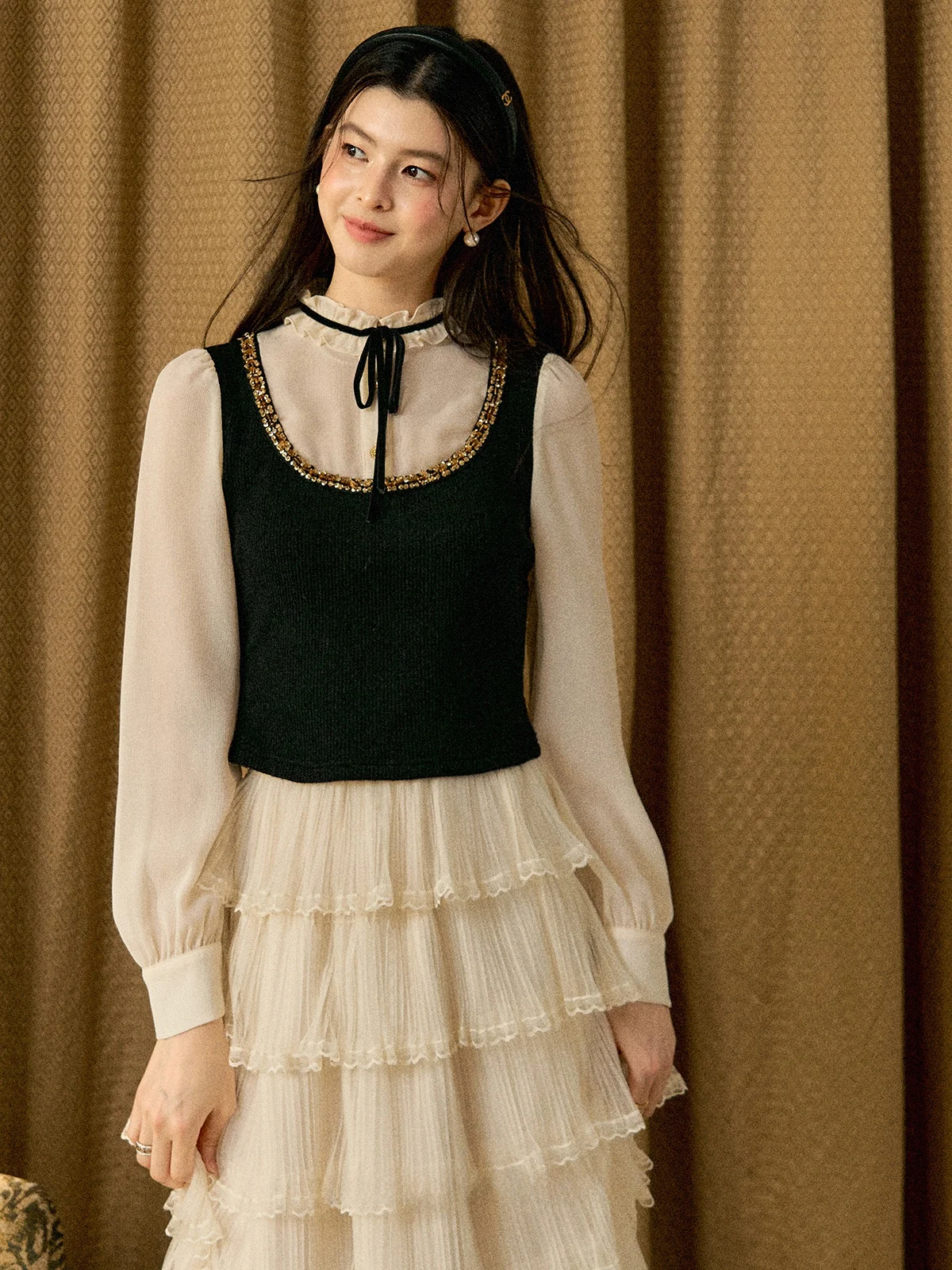 

Женская футболка с кончиками ушей Aunt Deer Uncle Zhuo Hepburn Sle Velvet Patchwork Long Sve oulder, ранняя осень, топ с кончиками ушей, французский Sle