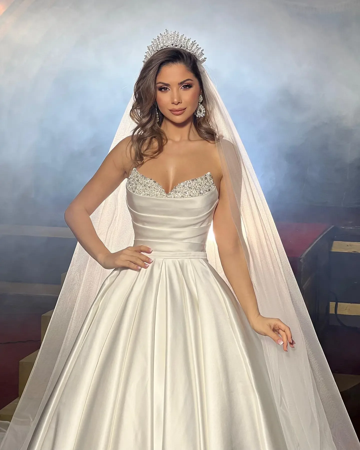 Flavinke-vestidos de novia personalizados de Arabia Saudita, vestido de baile de satén con escote en forma de corazón y cuentas, vestidos de novia