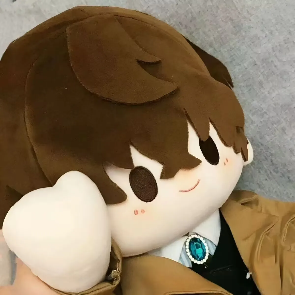 دمية "Bungo Stray Dogs" و"Dazai Osamu" كعكة مسلوقة على البخار سمة 40 سنتيمتر دمية قطنية بضائع مصنوعة من مروحة الرسوم المتحركة