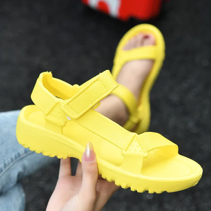 2024 New Fashion Trend Women's Sandals Non-slip Wear Lightweight EVA Flat Sandals Lady Outdoor Sandals