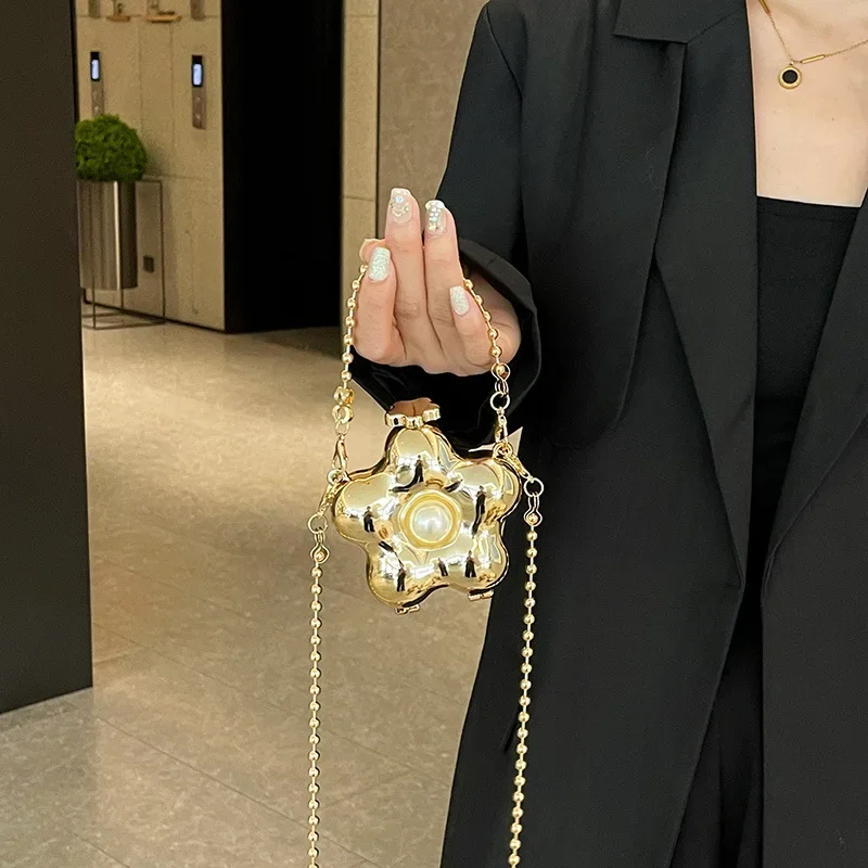 Acrylic Flower Shoulder Bag Luxury Clip Evening Bags for Women Handbag Pearls Crossbody Bags Mini Coins Purses Wedding Clutch