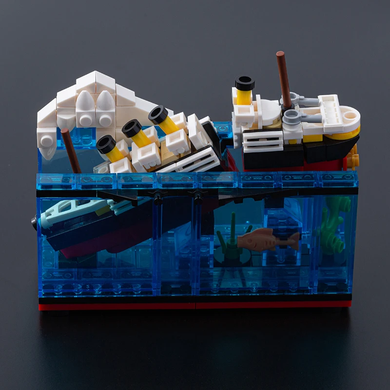 MOC RMS Cruise Sank Titanic Break In Half Model Building Blocks Ship Shipwreck Boat Construction Children Brick Sets Toys Gifts