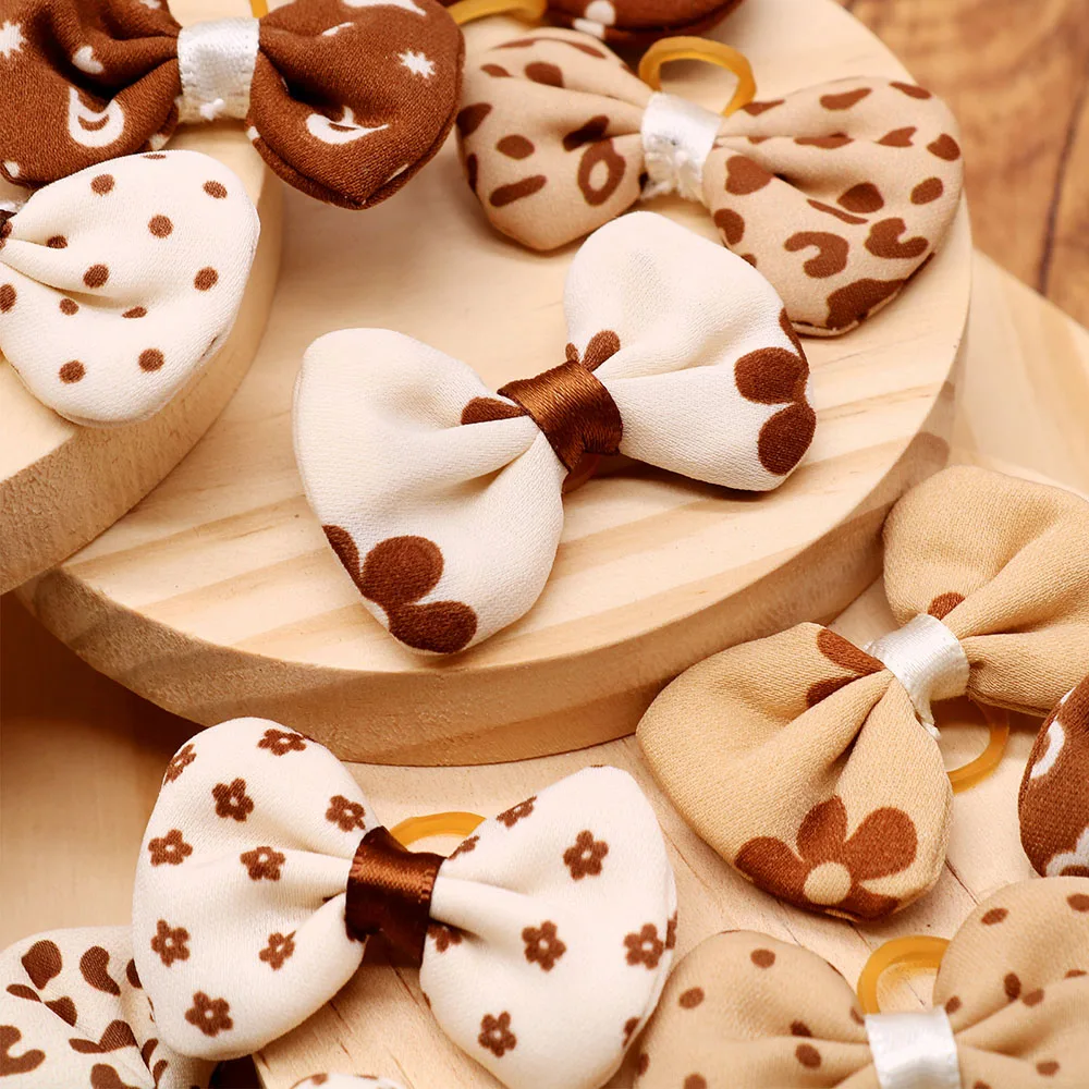 10/20/30PCS Dog Bows With Rubber Bands Handmade Brown Style Puppy Head Flower Handmade Pet Supplies For Dogs Bows Supplies