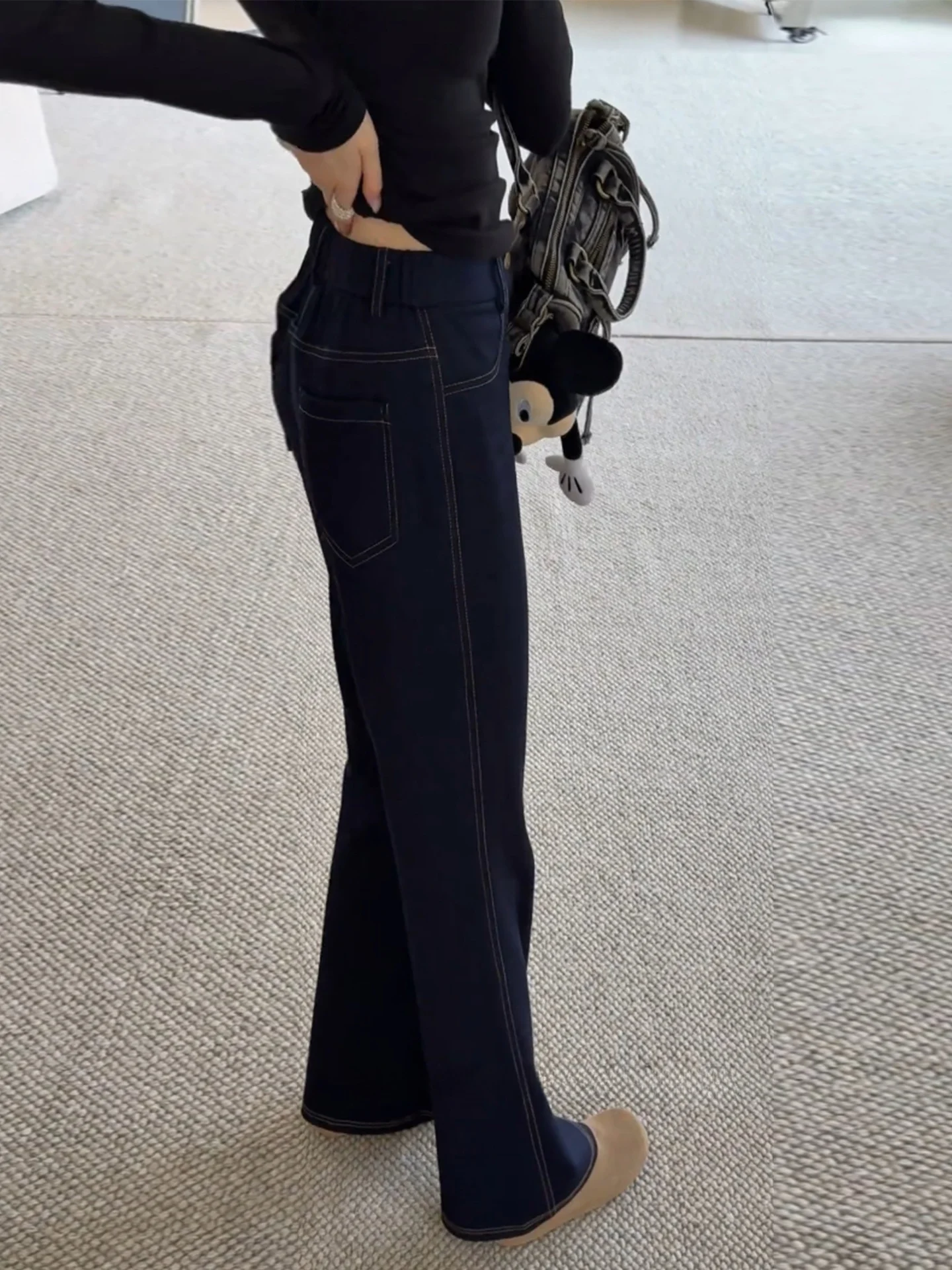 

American Style plus Size High Waist Denim Jeans Women's Loose Fit Elastic Dark Blue Bell Bottom Pants Casual Wear