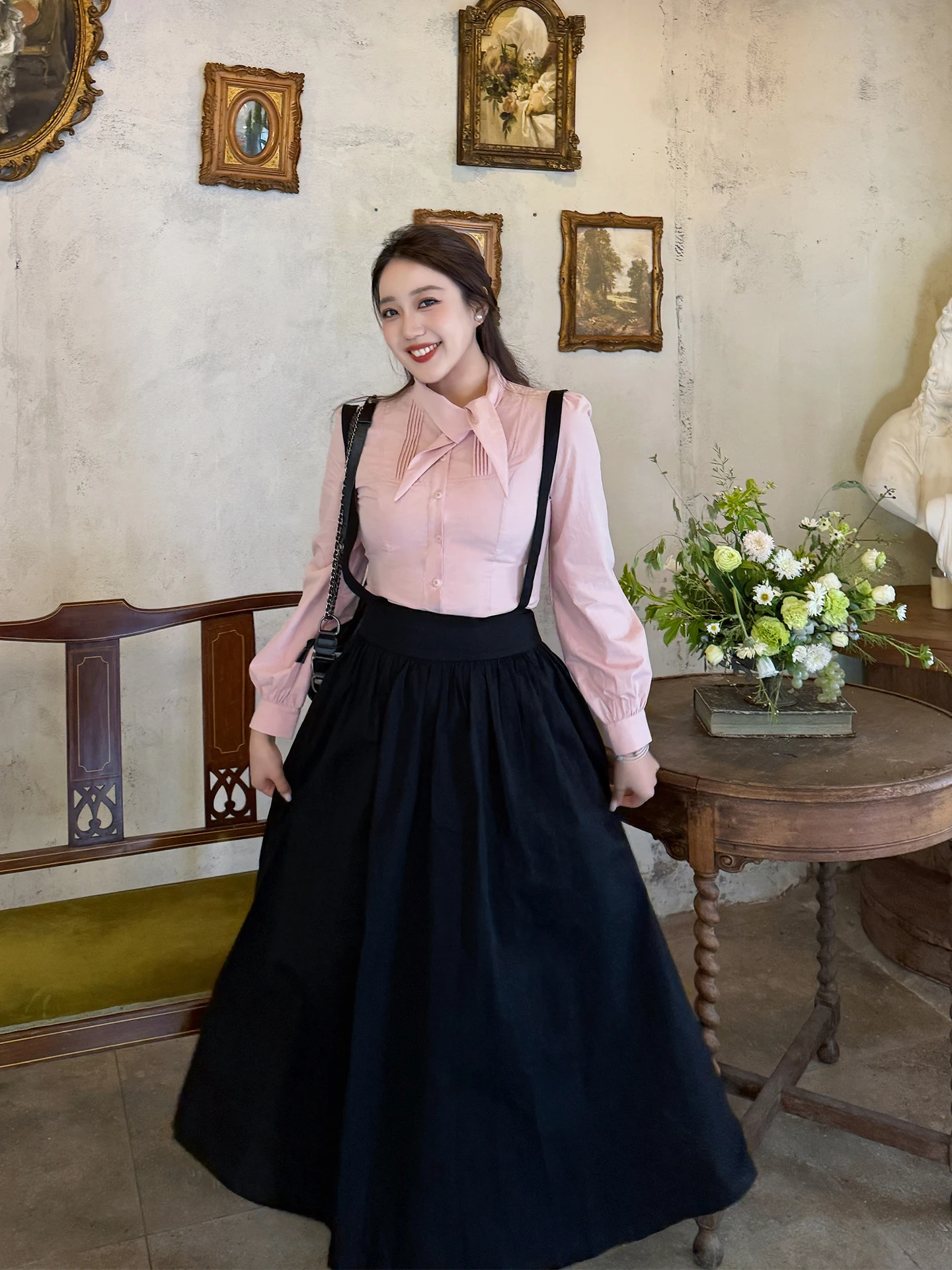 

Комплект из двух предметов: милая длинная блузка и съёмная юбка-комбинезон для женщин больших размеров, удобный повседневный комплект с высокой талией, А-силуэт.