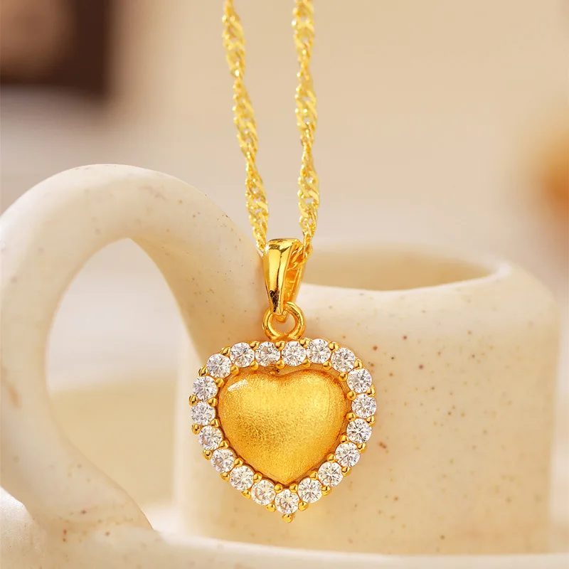 

Роскошное ожерелье из чистого золота 24 карата 9999 пробы с подвеской в форме сердца и бриллиантами