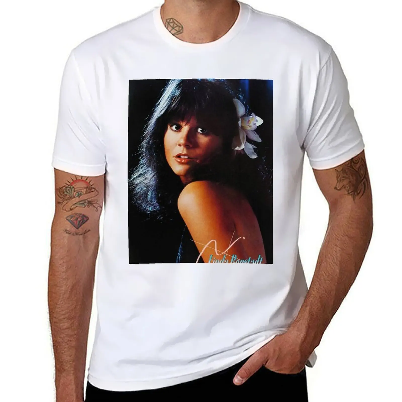 

Linda Ronstadt Beautiful Pict Poster T-Shirt men t shirt cotton 100% essential t shirt T-Shirt