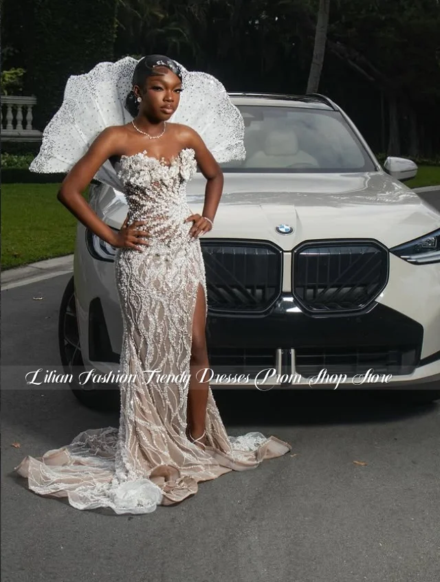 Customized Nude Glamorous Beaded Black Girl Wedding Dress Luxurious Seductive Lace Strapless Bridal Gown Evening Gown Engagement