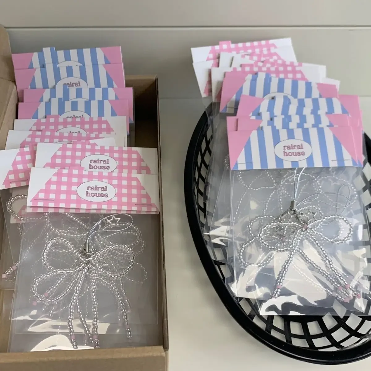 Kawaii حلية للهاتف قلادة ، فراشة حبة لطيف ، اكسسوارات المفاتيح للكاميرا CCD iP14Plus ، Ins المدرسية ، فتاة حلوة