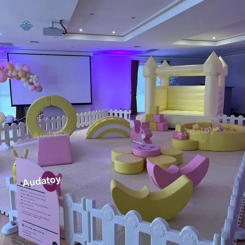 Yellow Pink 16x13ft Small Colorful Baby Soft Play Equipment Indoor For Rentals Kids Party 20 Kids Capacity