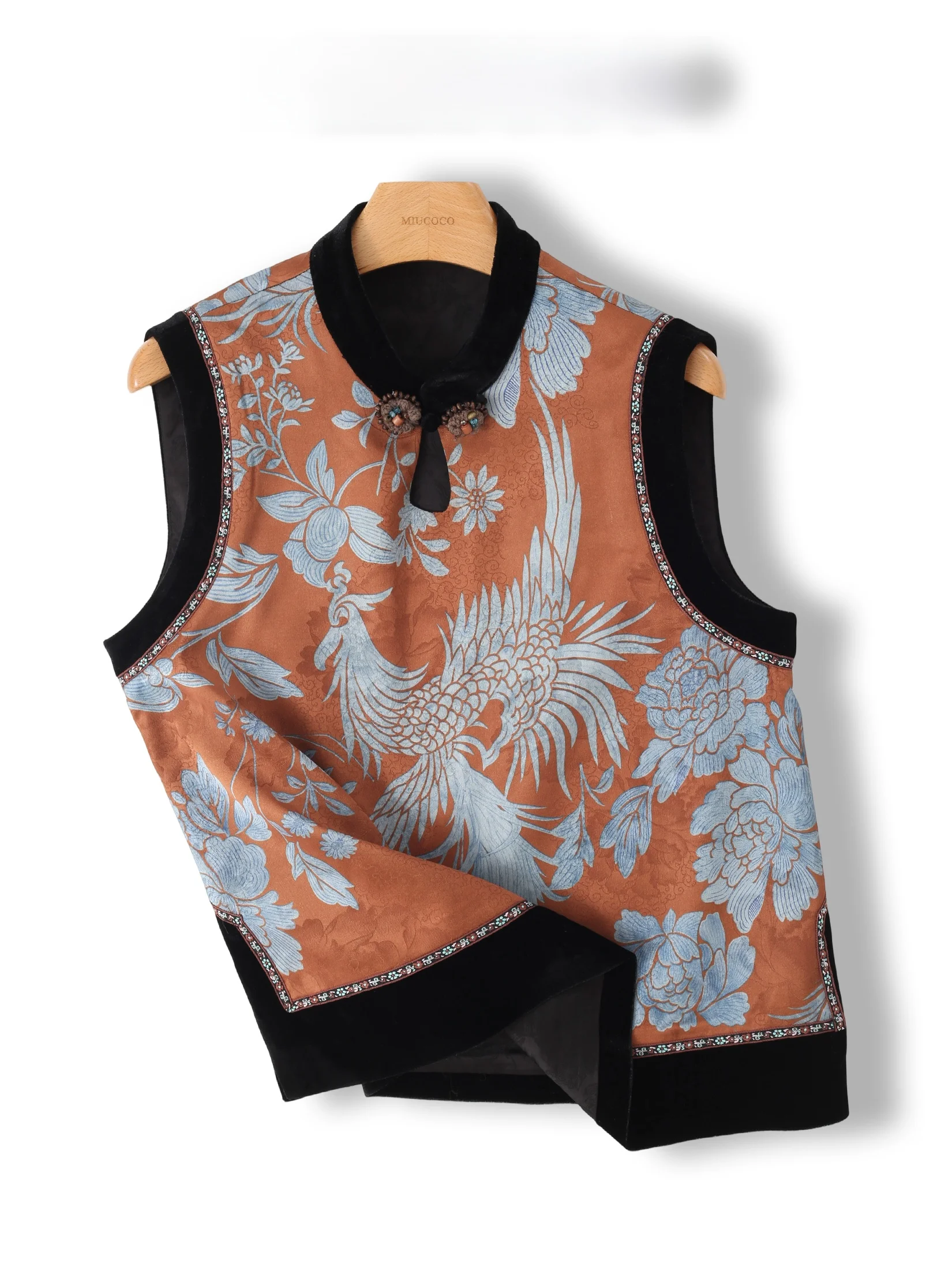 

French Cabine New Chinese Style National Trend Phoenix Dances in the Women's Silk Velvet Patchwork Embroidery Jacket