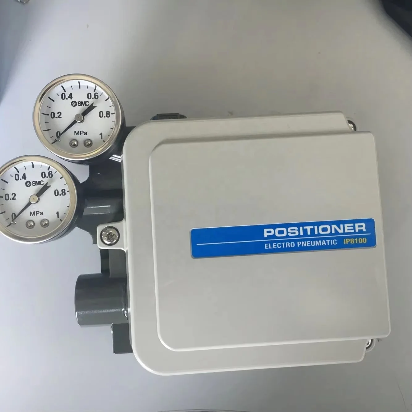 STOCK Original Electro-Pneumatic Positioner Ip8000 Ip8100 with Improved Visibility of the Pressure Indicator