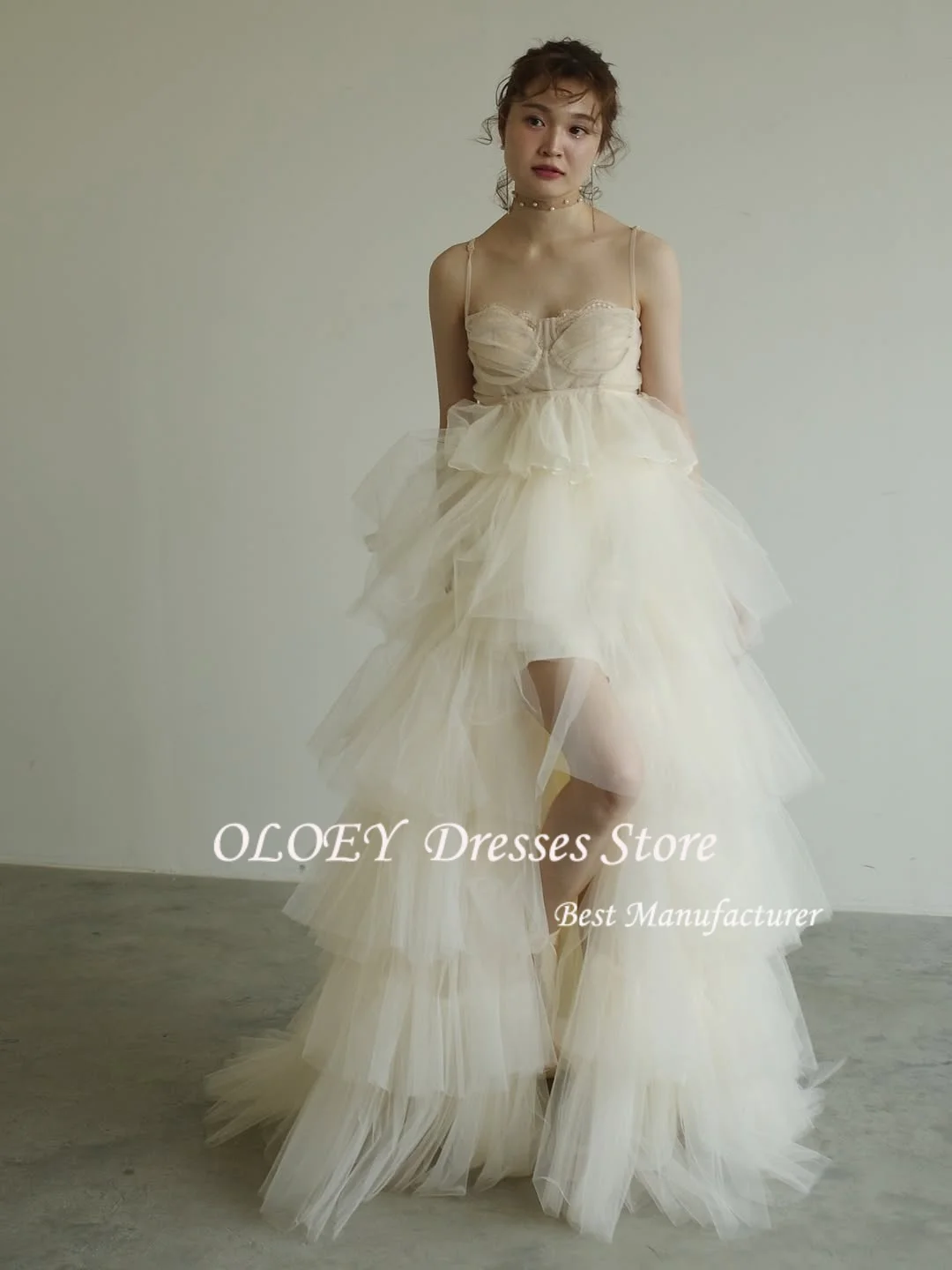 فساتين زفاف كورية أنيقة من OLOEY بدون حمالات فستان زفاف الأميرة على شكل حرف a سويب تراين بدون أكمام للعروس حسب الطلب