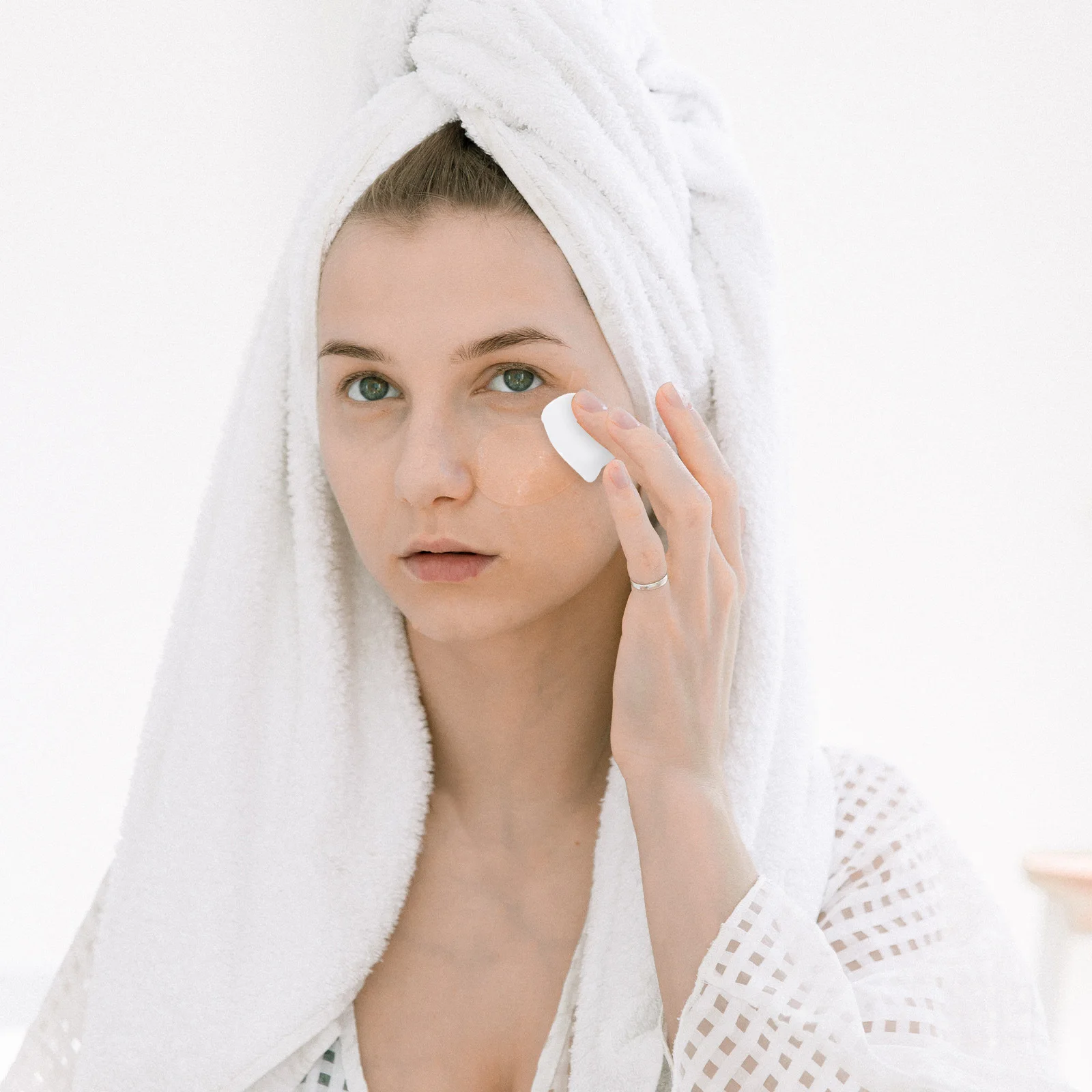300 Stück Make-up-Bälle aus reiner Baumwolle, weich, saugfähig, für hautsichere Verwendung, zum Entfernen von Nagellackpflege, Haustierreinigung, Salon-Baumwollball