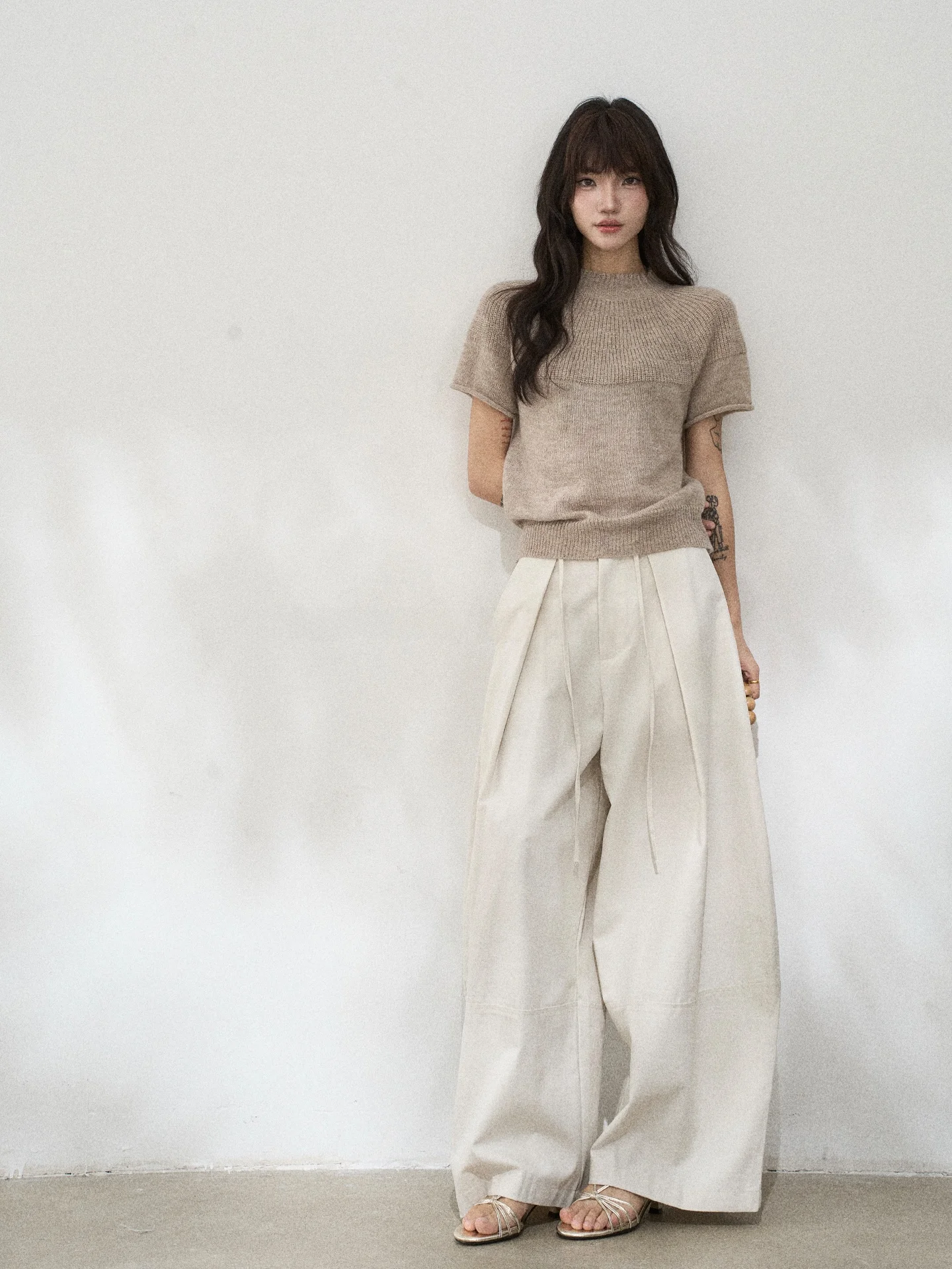 

Свободный вязаный свитер для женщин, весна-лето, корейский стиль, стандартный крой, средней плотности вязки, мягкий, с дизайнерским узором