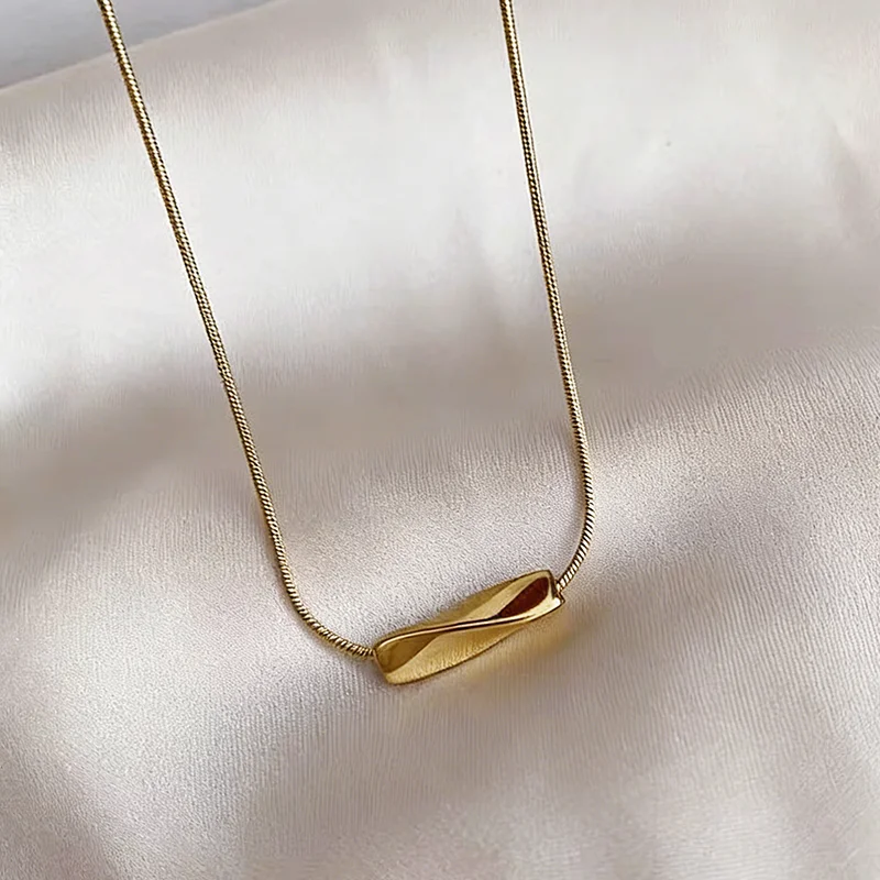 Edelstahl Goldfarben Kette Geometrischer Anhänger Halskette Sexy Schlüsselbein-Kette für Frauen Modischer Sommer-Schmuck Accessoires – Detail 8