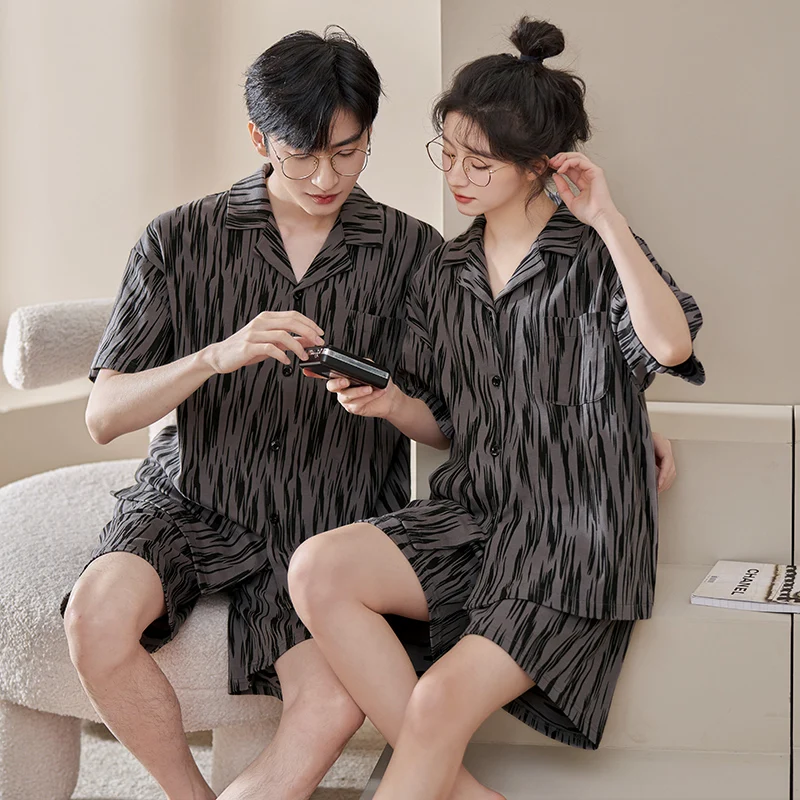 

Couple pajamas Summer new cartoon cardigan lapel men's short sleeve suit imitation cotton women's home clothes Sweet pajamas