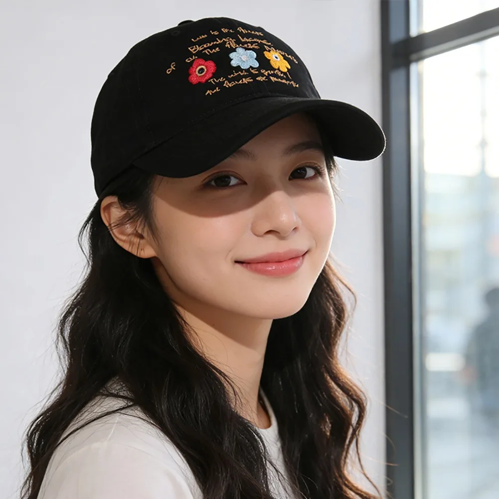 Multicolor Flat Cap Flower Embroidery Adjustable Head Circumference Baseball Cap Adjustable Buckle Sunshade Hat