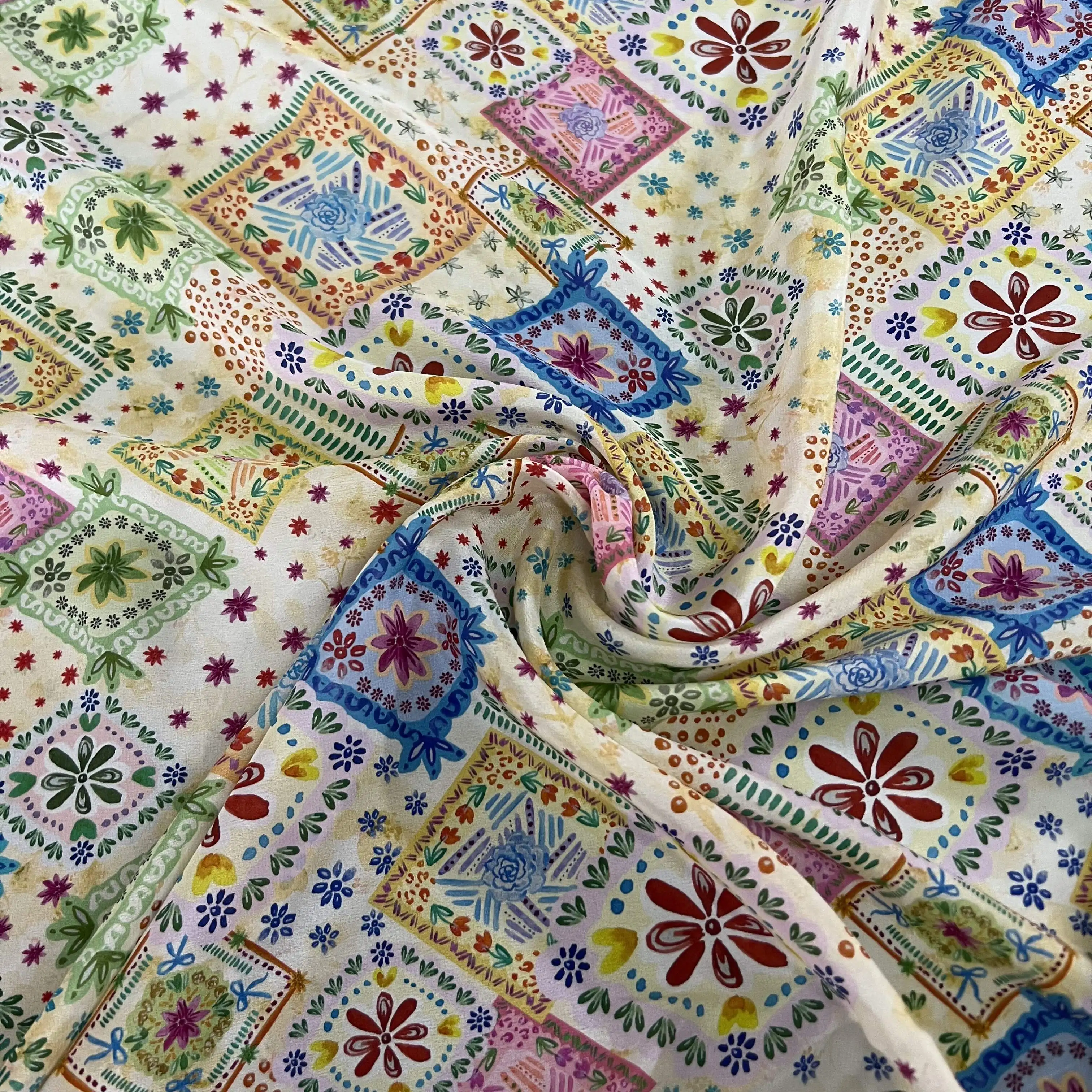 

1 meter 100% Mulberry Silk 15 momme Crepe Silk Fabric Lovely Floral Checks Printed 140cm 55" wide by the yard XX323