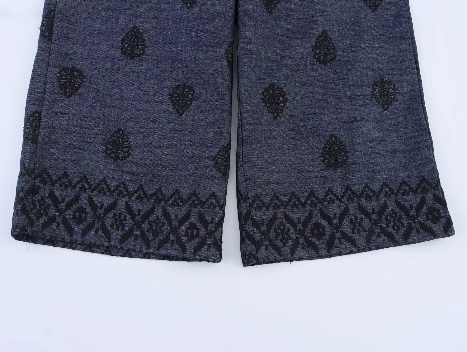 Maxdutti French Minimalist Embroidered Wide Leg Pants Women Summer Cropped Pants Women's Casual Pants Trousers