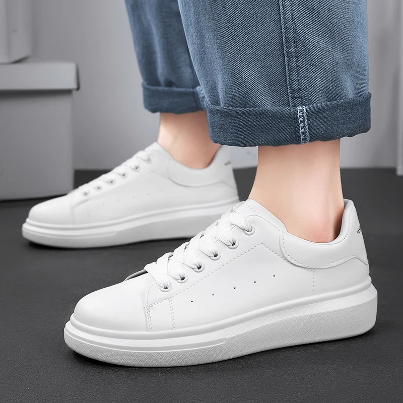 Fashion Trend Running Shoes Low-top design Lightweight Soft insole Reduce foot pressure Shock-resistant for teens and adults