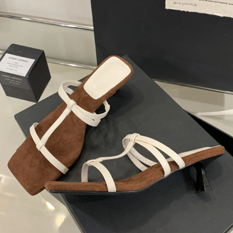 مثير ساحة تو T-تعادل النساء الصنادل الصيف المفتوحة تو الصنادل الشريحة جوفاء كعب رقيقة مريحة أحذية مصممين عادية #1