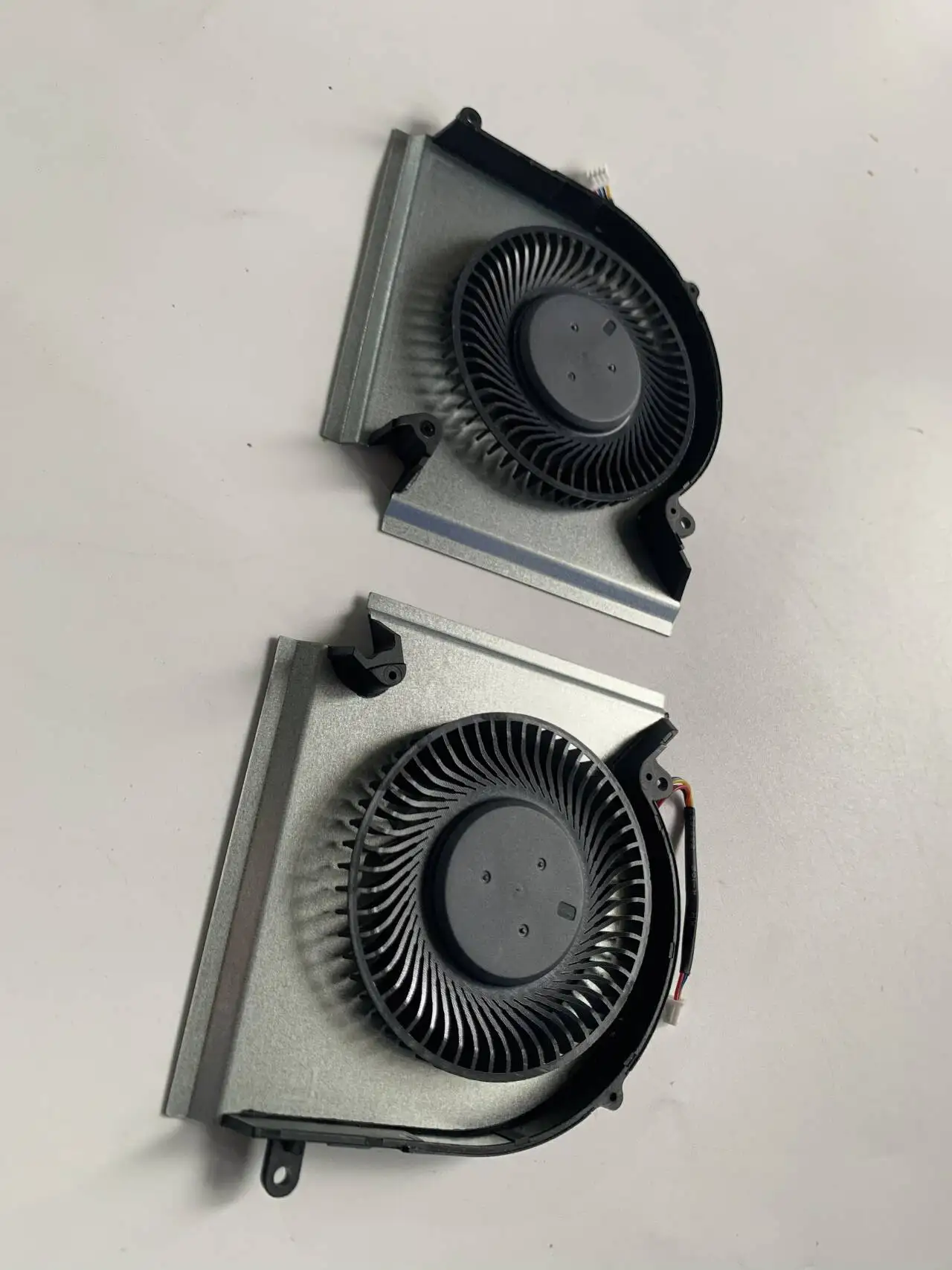 

Laptop CPU+GPU Cooling Fan for MSI GE66 Raider 10SF 10UE 10UG 10UH 11UE 11UG 11UH