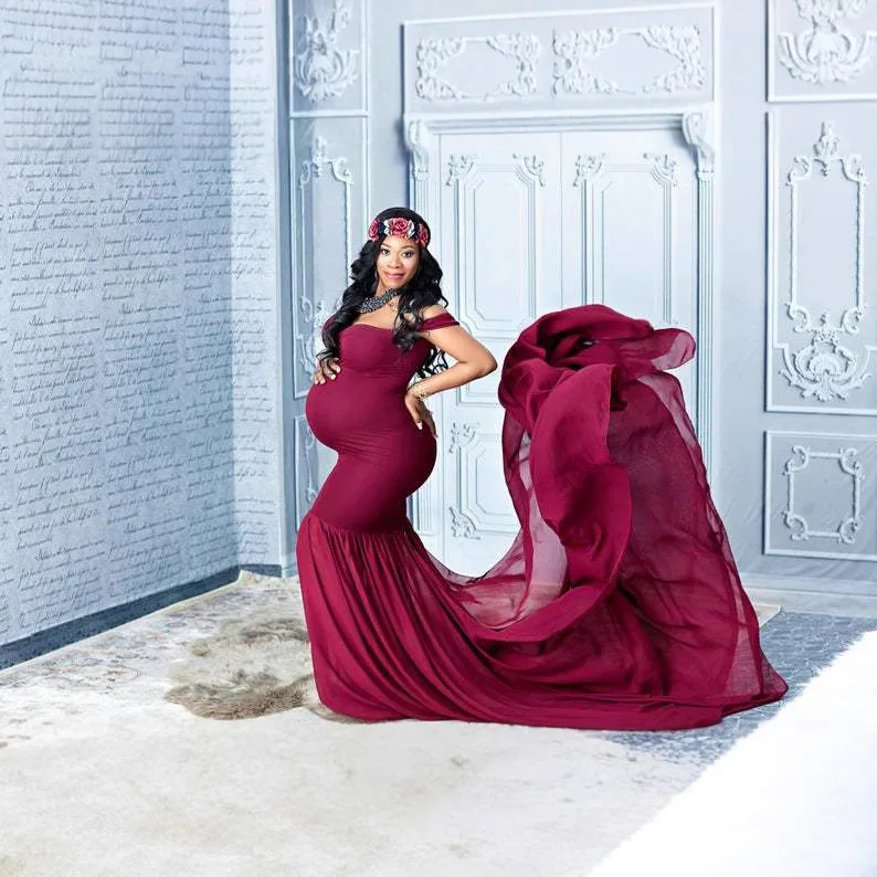 European Style Maternity Photoshoot Dress - Luxe Silk-Cotton Chiffon Gown with Butterfly Sleeves & Flowing Hem Photography