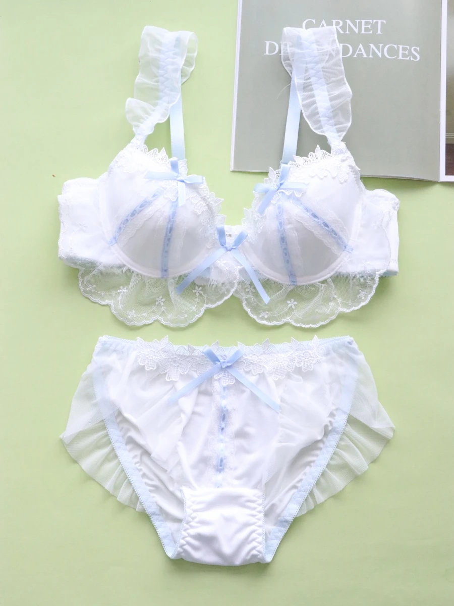 Sweet and lovely girls underwear set sexy lace bra small breasts gathered lingerie breifs suit women thin section large size bra