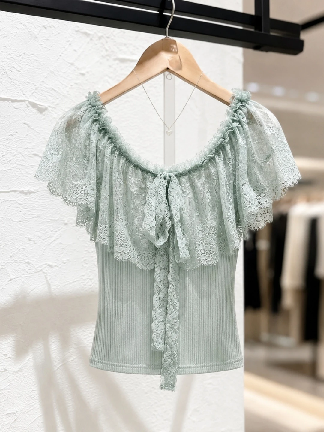 

Elegant Lace Trim Ice Silk Knitted Top Fashionable Little Fragrance Style Korean Version Straight Cut Short Sleeve Summer Shirt