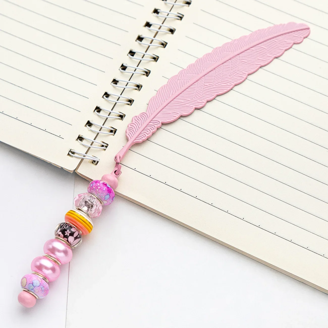 20PCS DIY Beaded Feather Bookmark Children's Elementary School Creative Cartoon Book Page Clip Student Reward Gift Bookmark