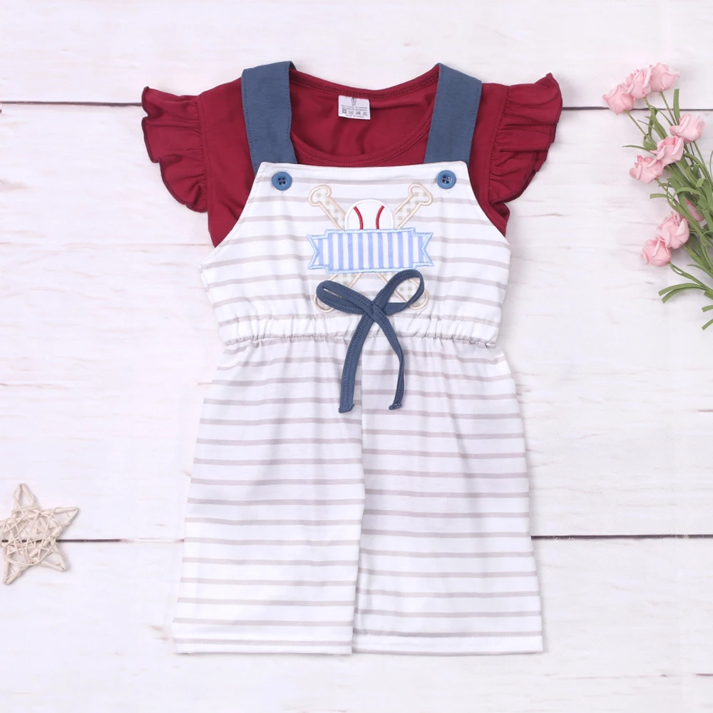 

Baby New Kids Cotton Red T-shirt Set Round Neck Baseball Print Girl Top Clothes And Beige Striped Suspender Shorts Decorate Suit