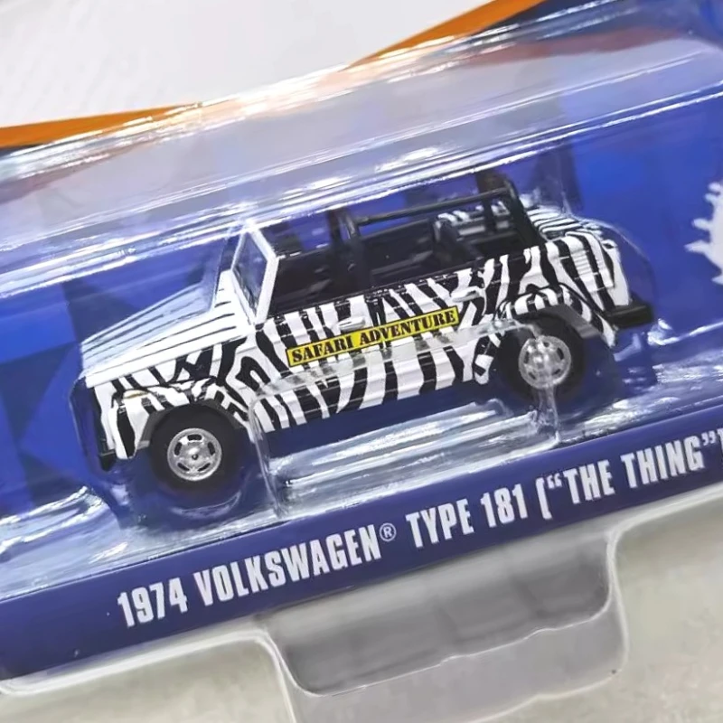 

Greenlight 1:64 V-Dub Series 21 - 1974 Things - Safari Convertible Jeep Model Limited Edition Collectible Wall Pendant Gift