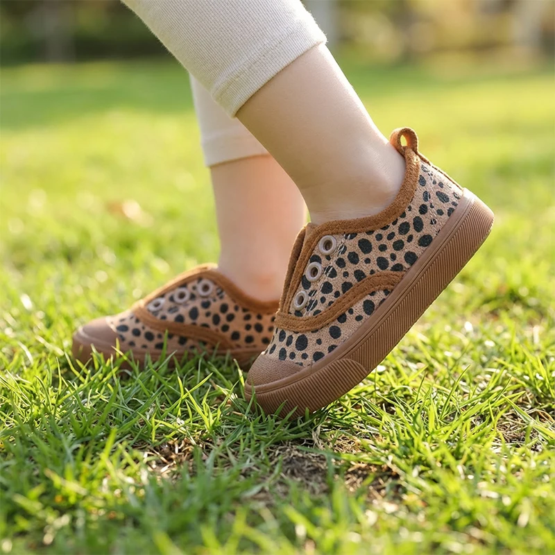Children's Fashion Leopard Print Outdoor Casual Sports Shoes Trendy Kids Footwear for Playtime