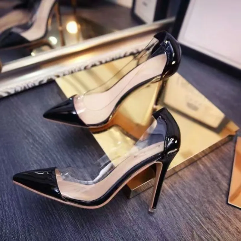 

2025 брендовые дизайнерские женские туфли на высоком каблуке из ПВХ с острым носком, пикантные прозрачные туфли на каблуке для вечеринок, женские босоножки на тонком каблуке, весна-лето