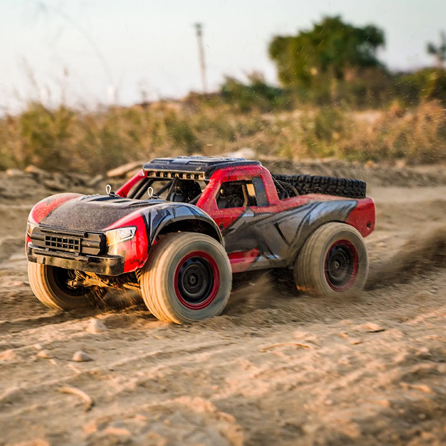 

1/14 RTR RC High Speed 48KM/H Off Road Vehicle Electric 4WD Remote Control Car Q130A Carbon Brush Motor 17G Servo LED Lights