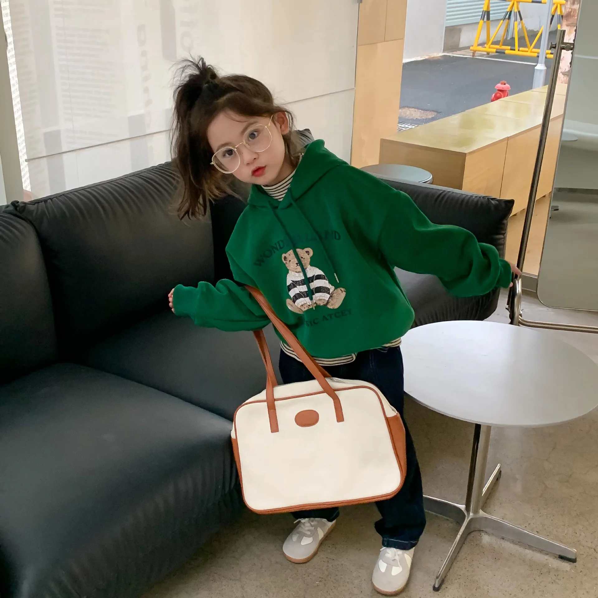 

2022 Winter New Children's Clothing Korean Children's Clothing Children's Double-layer Composite Velvet Sweater Cartoon Hoodie
