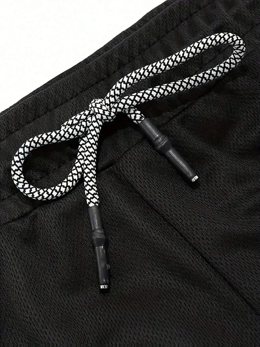 

Mens Double-Layer Casual Shorts With Geometric Pattern Drawstring Waist