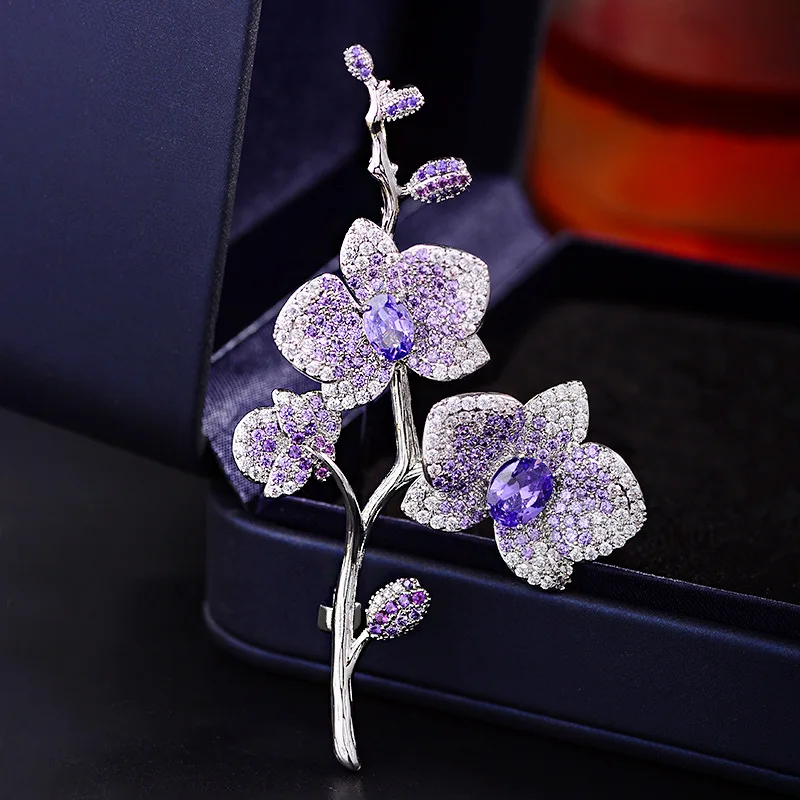 New High-end Temperament Flowers Brooch Niche Design Luxury Zircon Flower Basket Corsage Clothing Fashionable Accessories Pins
