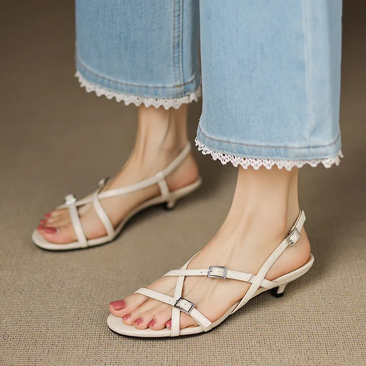 Retro kitten heels with round toe buckle fastening thin straps combination sandals for women  low heels fairy-like Roman shoes