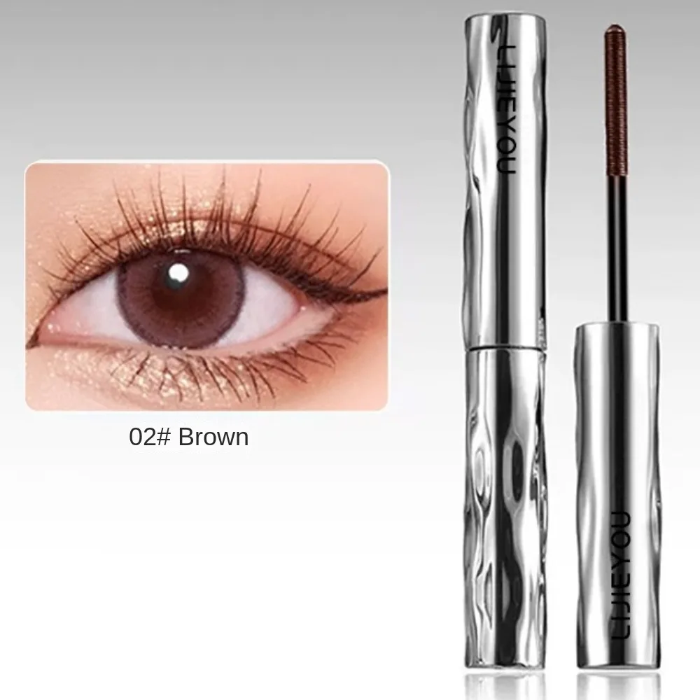 Mascara per ciglia colorate in ferro metallico Mascara impermeabile con effetto esteso Lunghezza volume Mascara Arricciatura lunga Piccolo tubo d'argento